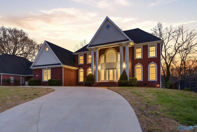 112 Clear Springs Circle, Hazel Green, AL 35750