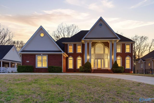 112 Clear Springs Circle, Hazel Green, AL 35750