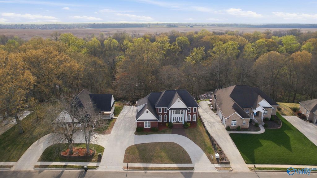 112 Clear Springs Circle, Hazel Green, AL 35750