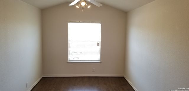 806 Thomas Ridge, San Antonio, TX 78251