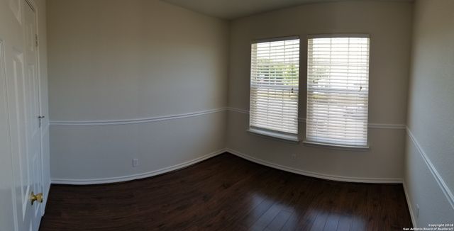 806 Thomas Ridge, San Antonio, TX 78251