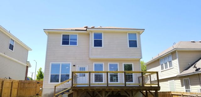 806 Thomas Ridge, San Antonio, TX 78251