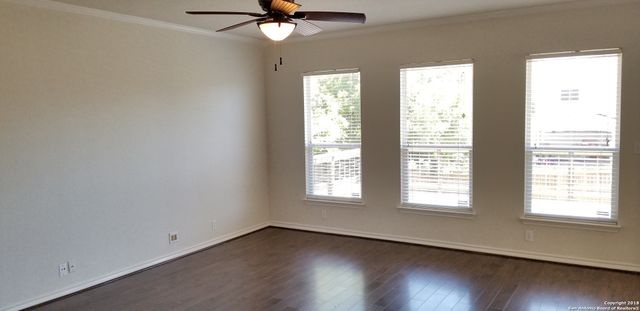 806 Thomas Ridge, San Antonio, TX 78251