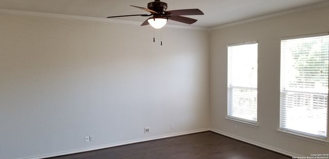 806 Thomas Ridge, San Antonio, TX 78251