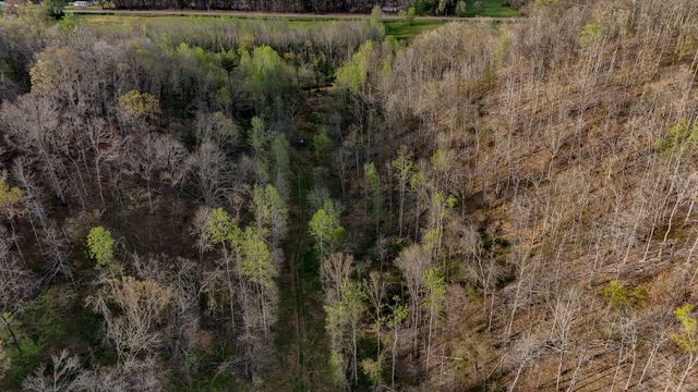 1755 Williams Rd, Centerville, TN 37033