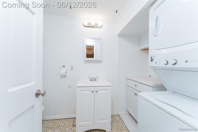 2653 Porcupine Trail, Lapeer, MI 48446