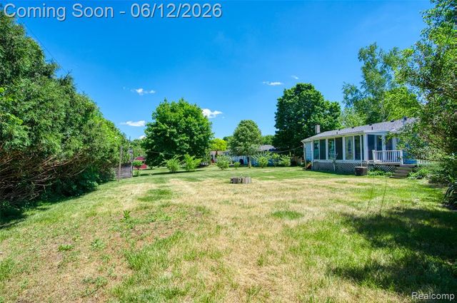 2653 Porcupine Trail, Lapeer, MI 48446
