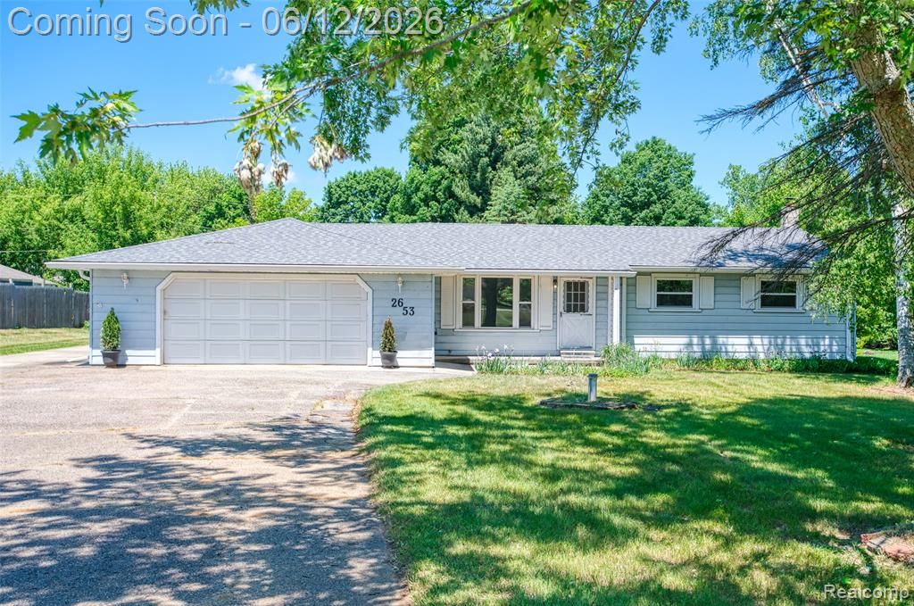 2653 Porcupine Trail, Lapeer, MI 48446