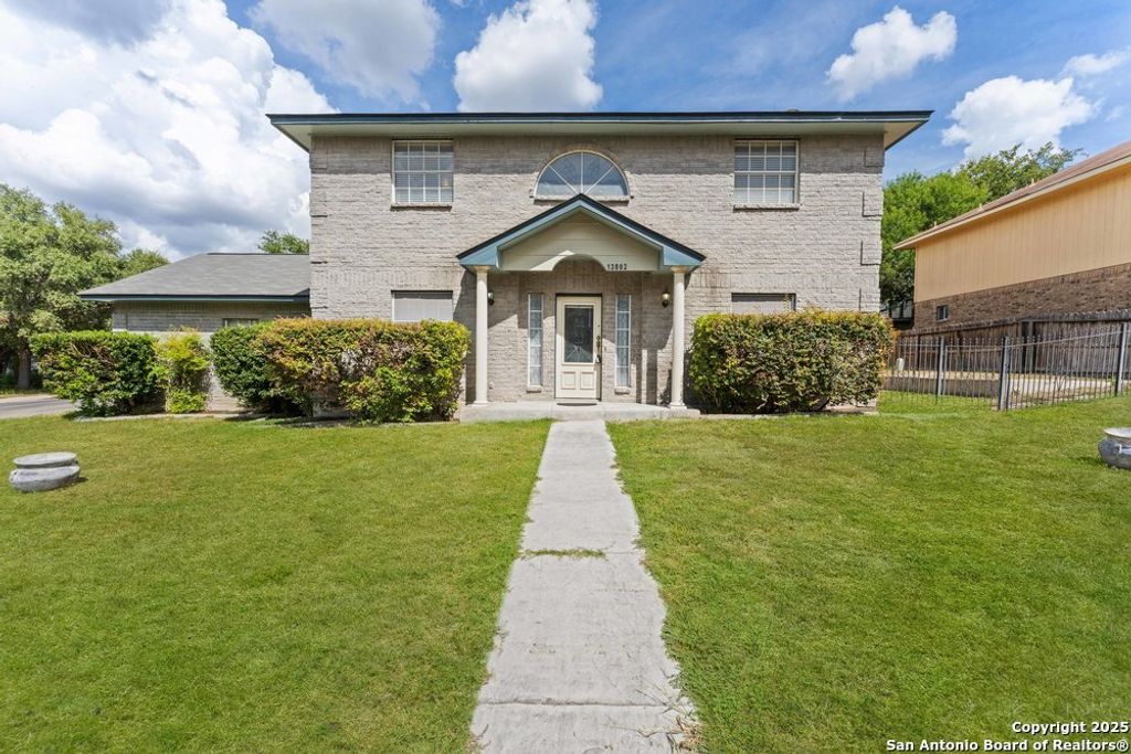 13802 Fairway, San Antonio, TX 78217