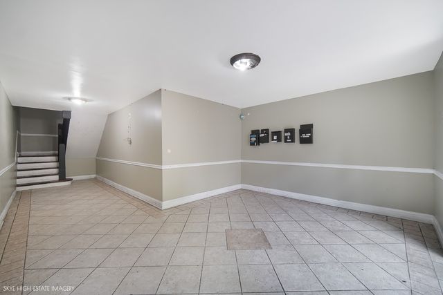 2511 E 76th Street 3, Chicago, IL 60649