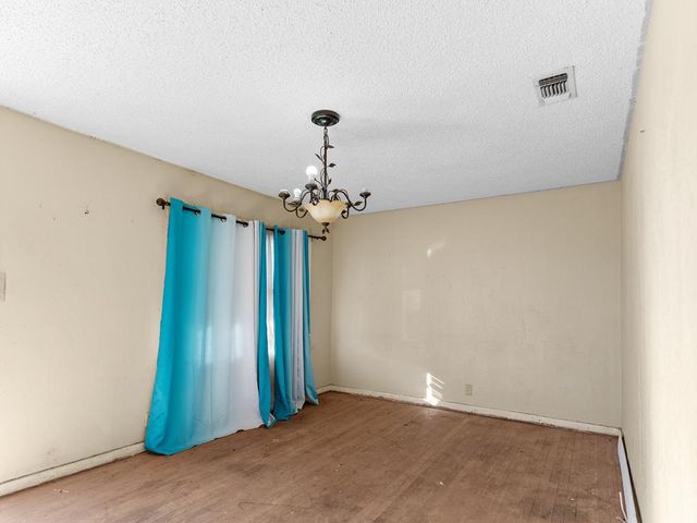 904 NW 6th St, Andrews, TX 79714