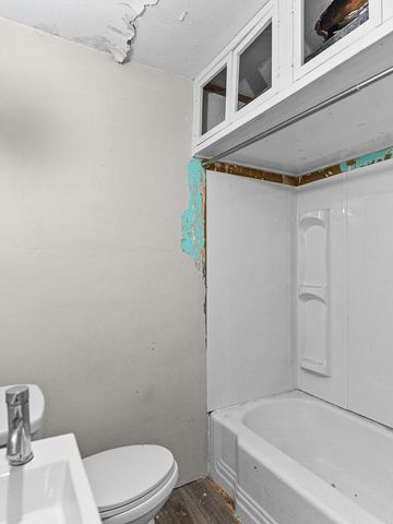 904 NW 6th St, Andrews, TX 79714