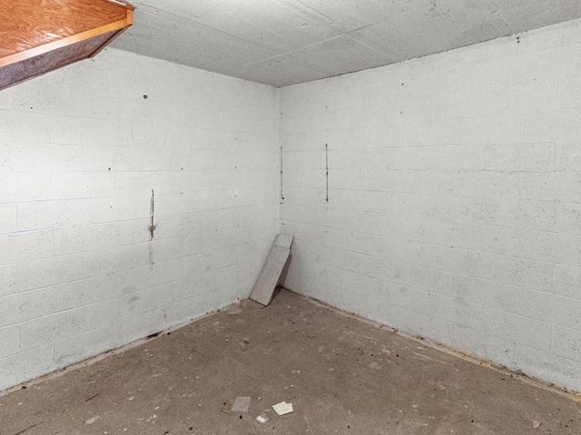 904 NW 6th St, Andrews, TX 79714