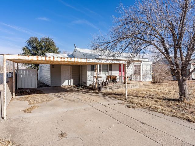 904 NW 6th St, Andrews, TX 79714