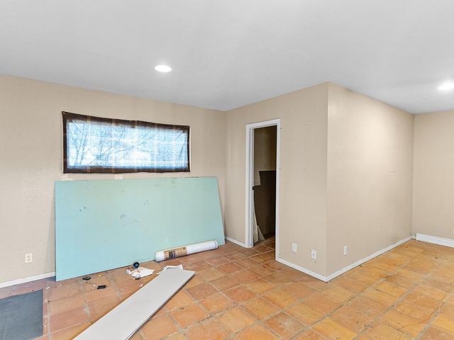 904 NW 6th St, Andrews, TX 79714