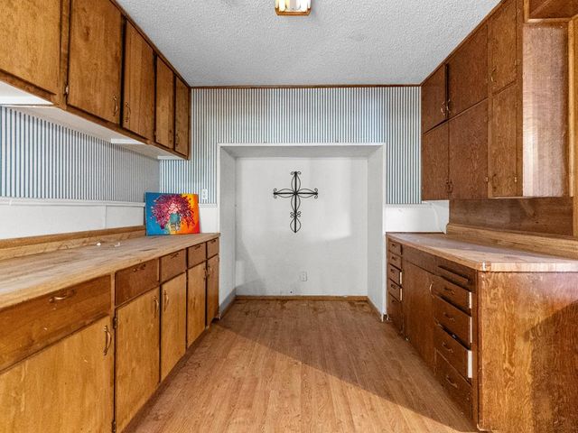 904 NW 6th St, Andrews, TX 79714