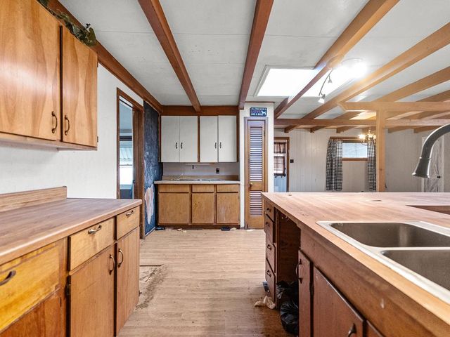 904 NW 6th St, Andrews, TX 79714