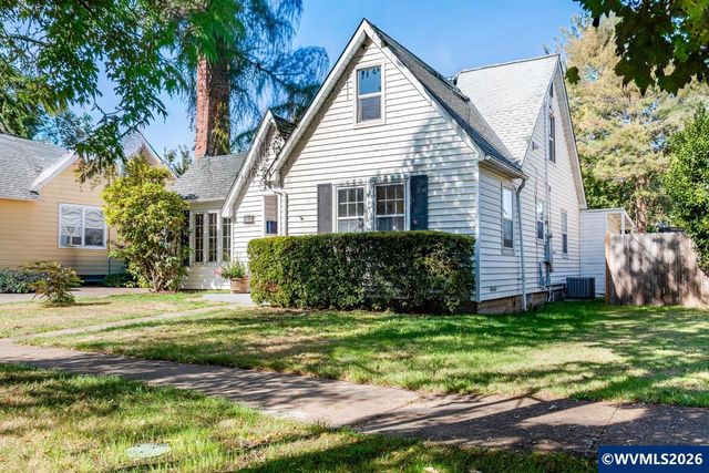 399 24th St NE, Salem, OR 97301