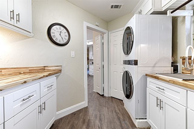 4017 Bobbin Lane, Addison, TX 75001