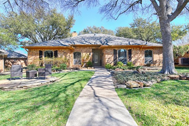 4017 Bobbin Lane, Addison, TX 75001