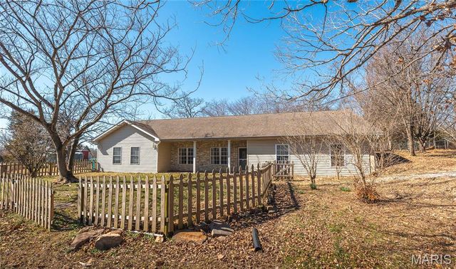 30 Highway E, Steelville, MO 65565
