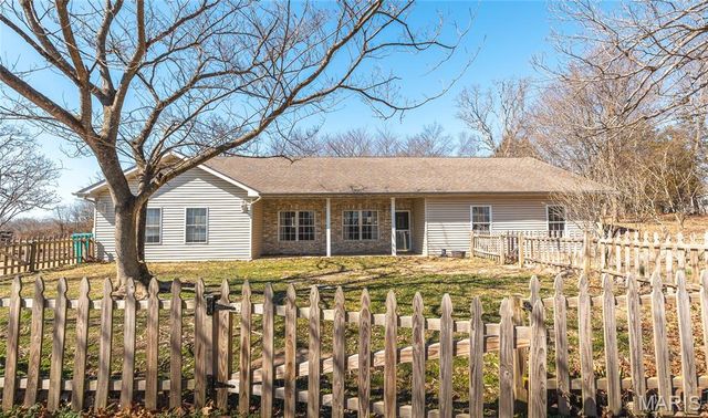 30 Highway E, Steelville, MO 65565