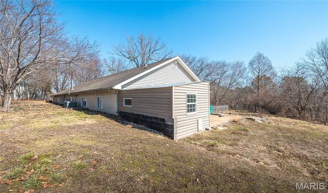 30 Highway E, Steelville, MO 65565