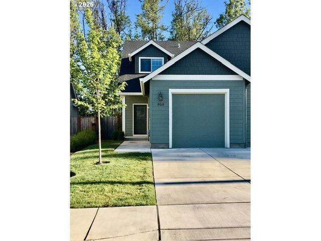 903 HOWARD Ave, Eugene, OR 97404