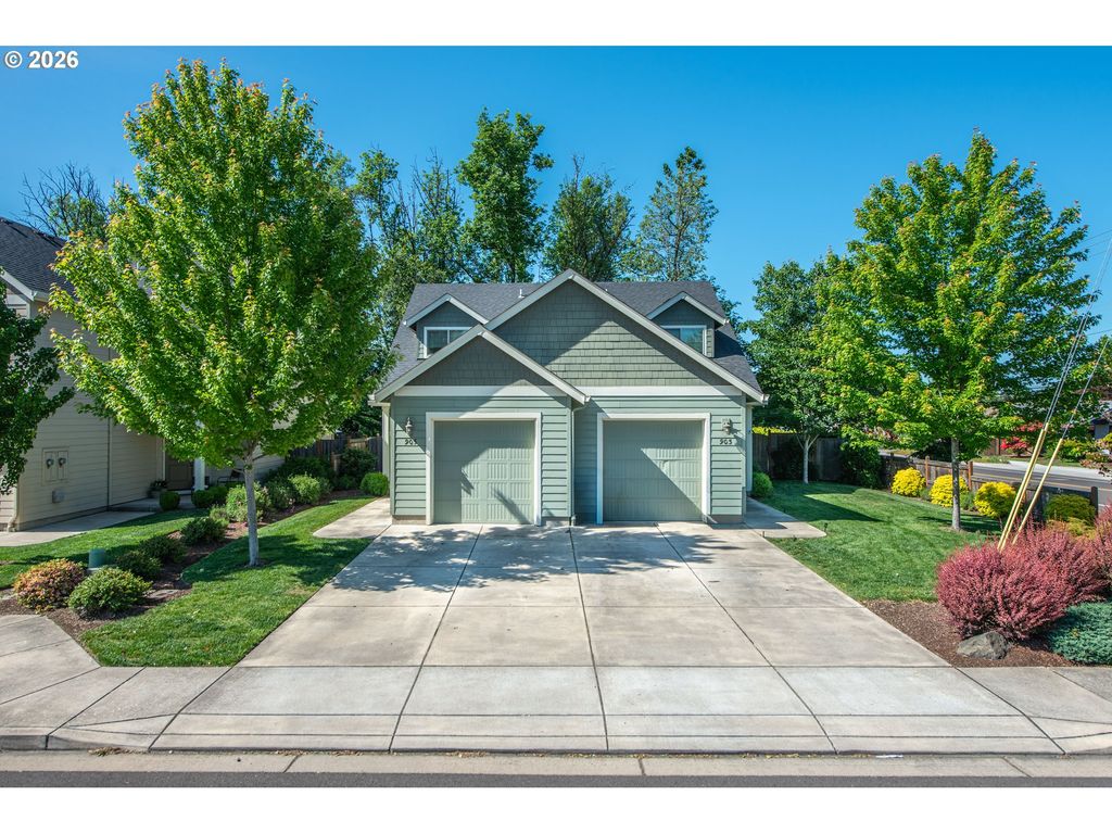 903 HOWARD Ave, Eugene, OR 97404