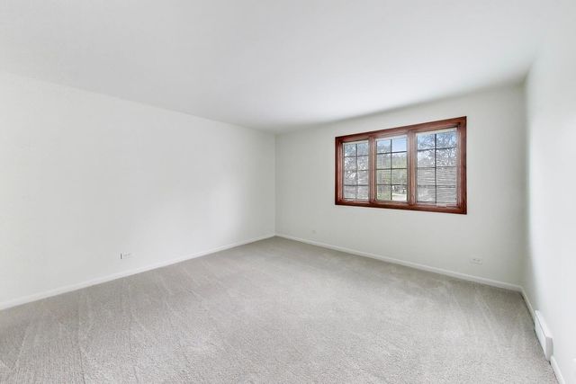 1626 E Barberry Lane, Mount Prospect, IL 60056