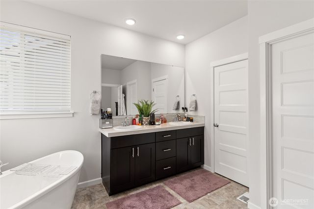 816 163rd Street Ct E, Spanaway, WA 98387