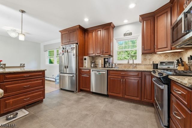 1 Arlington Dr, Denville Twp., NJ 07834