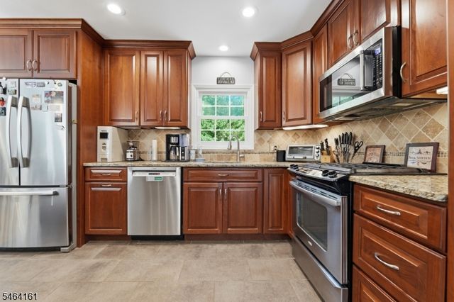1 Arlington Dr, Denville Twp., NJ 07834