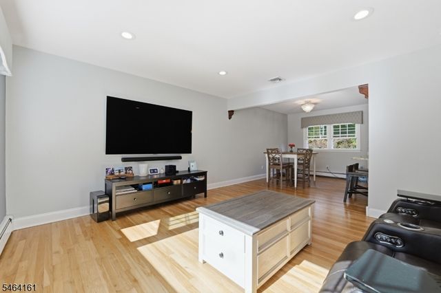1 Arlington Dr, Denville Twp., NJ 07834