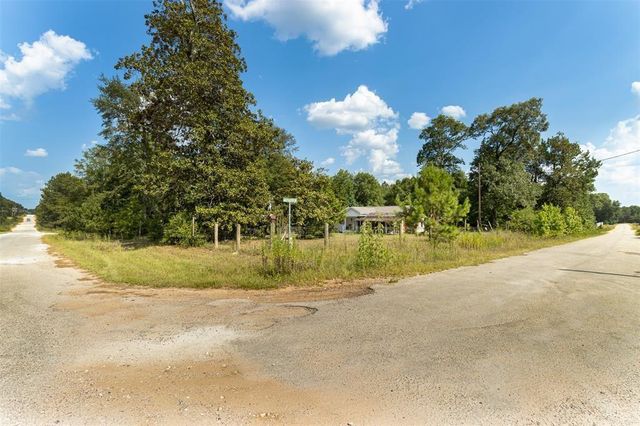 931 Trails End Drive, Cleveland, TX 77328