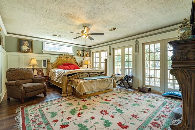 931 Trails End Drive, Cleveland, TX 77328