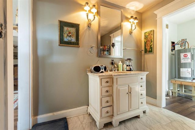 931 Trails End Drive, Cleveland, TX 77328