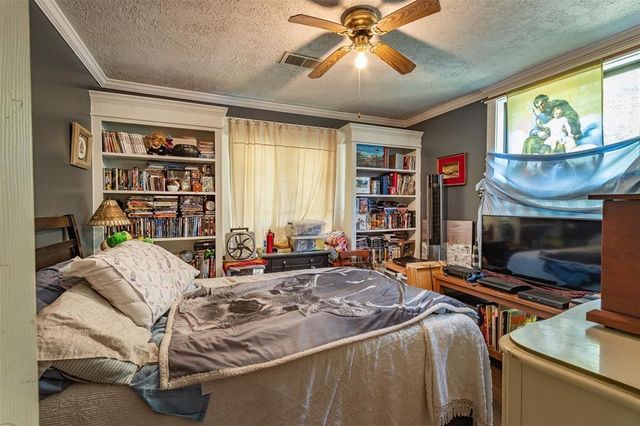 931 Trails End Drive, Cleveland, TX 77328