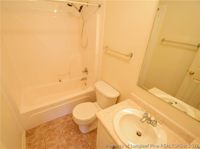 127 Blue Water Drive, Raeford, NC 28376