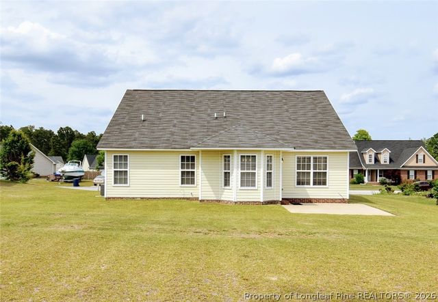 127 Blue Water Drive, Raeford, NC 28376