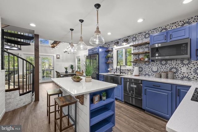 151 HARRISON CIR, Locust Grove, VA 22508