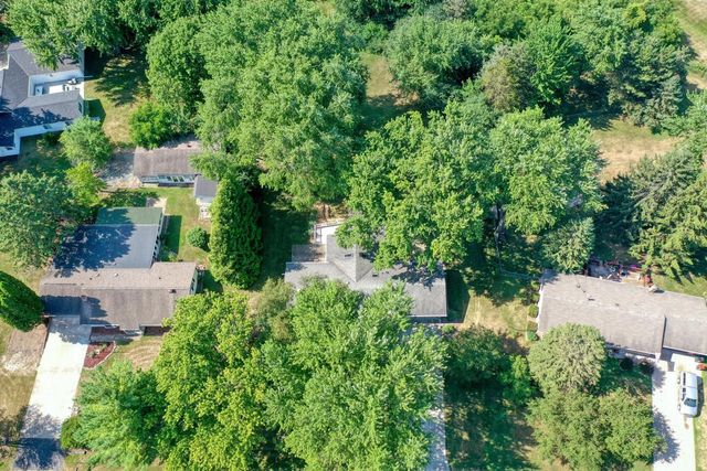 W167 Cottage AVENUE, Oconomowoc, WI 53066