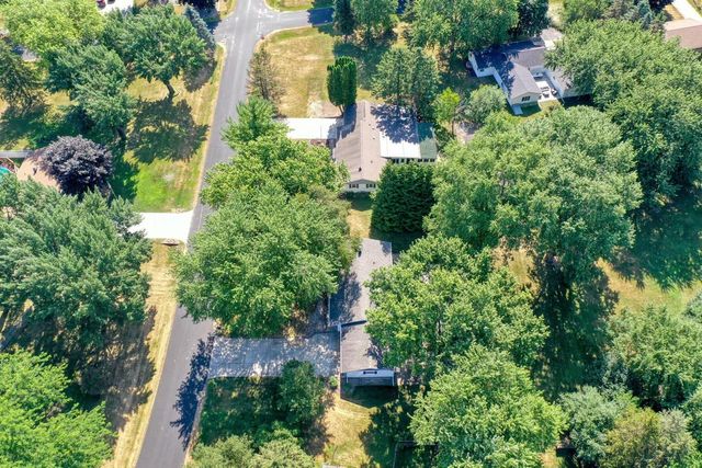 W167 Cottage AVENUE, Oconomowoc, WI 53066
