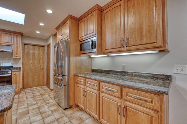 W167 Cottage AVENUE, Oconomowoc, WI 53066