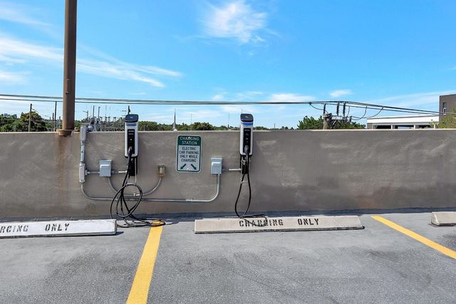 2401 NE 65th Street 112, Fort Lauderdale, FL 33308