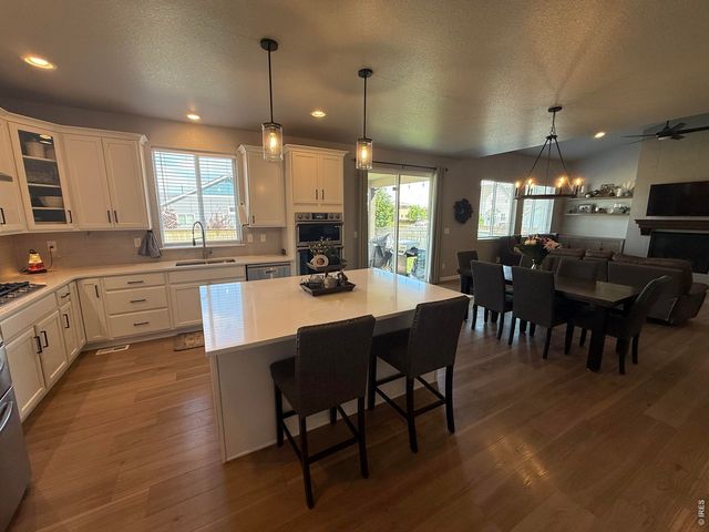 709 Hillspire Dr, Windsor, CO 80550