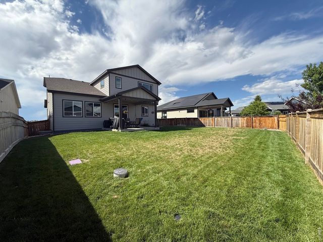 709 Hillspire Dr, Windsor, CO 80550