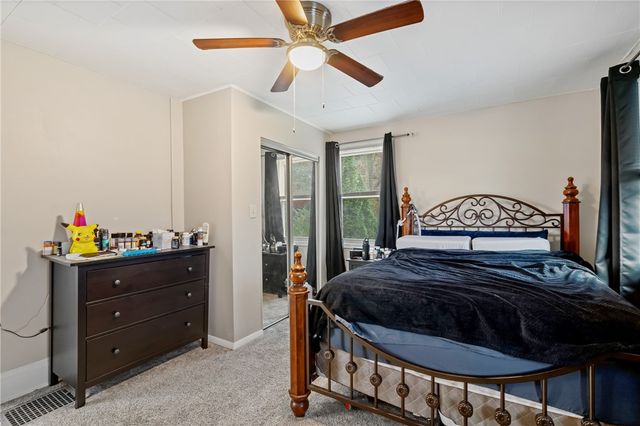 821 George St, Coraopolis, PA 15108