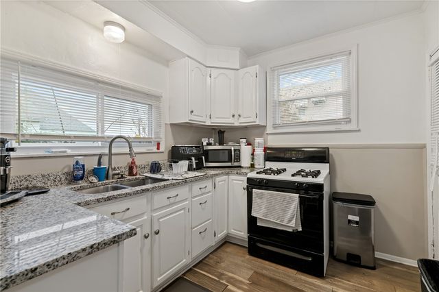 821 George St, Coraopolis, PA 15108