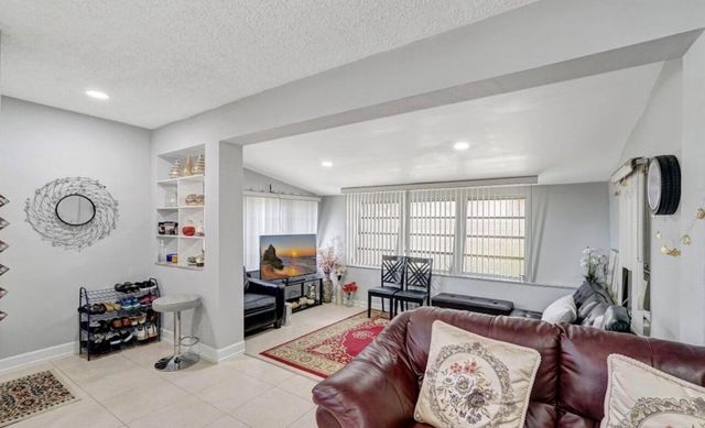 7530 Atlanta Street, Hollywood, FL 33024